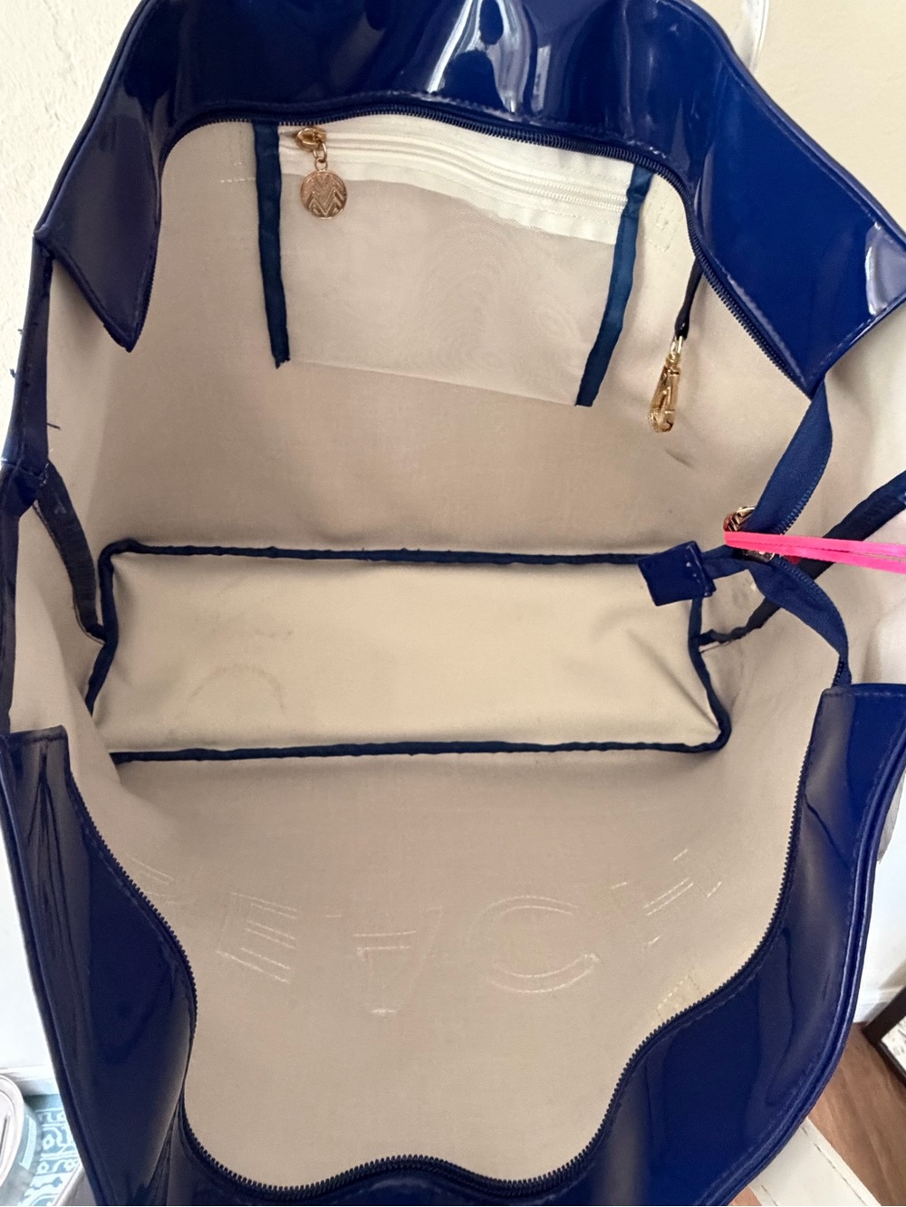 NWT Macbeth Collection By Margaret Josephs Navy Blue Patent BEACH Tote Bag - Picture 9 of 11